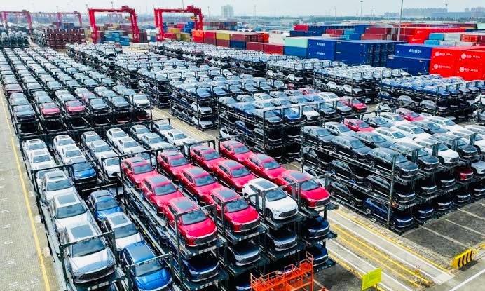 Passenger vehicle deliveries increase 4% in April