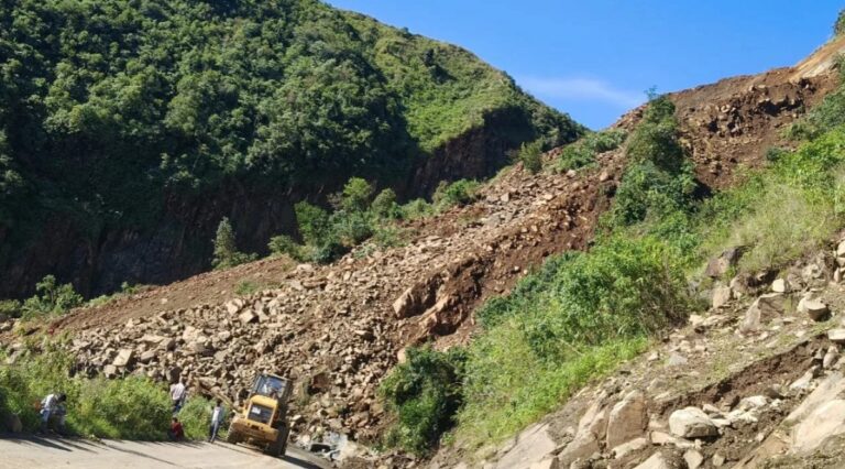 Landslide damages Shillong-Dawki road, traffic disrupted